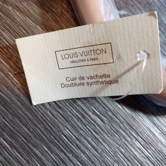 Louis Vuitton Monogram Cowhide Leather Garment Bag W/ Cover Hanger Paris France - Picture 5 of 15